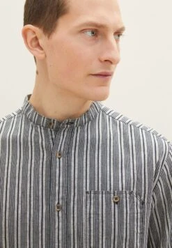 Tom Tailor CamiciaNavy Irregular Stripe Uomo Camicie TO222D0ZH-K11 11 Tom Tailor CamiciaNavy Irregular Stripe Uomo Camicie TO222D0ZH-K11 -Tom Tailor d935902629f2415dbc0a53eb44a4243b
