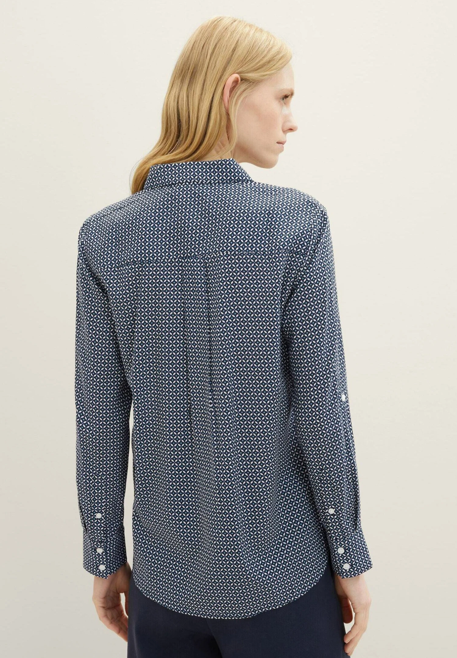 Tom Tailor Mit PrintCamiciaNavy Geometrical Design Donna Camicie E Bluse TO221E17L-K11 5 Tom Tailor Mit PrintCamiciaNavy Geometrical Design Donna Camicie E Bluse TO221E17L-K11 - immagine 3