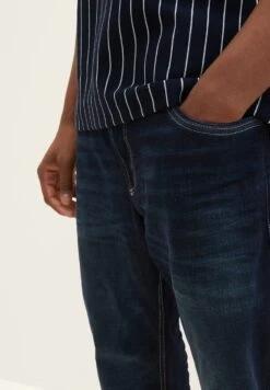 Tom Tailor Trad RelaxedJeans A SigarettaUsed Dark Stone Blue Denim Uomo Jeans TO222G07H-K12 11 Tom Tailor Trad RelaxedJeans A SigarettaUsed Dark Stone Blue Denim Uomo Jeans TO222G07H-K12 -Tom Tailor db4e947fc6fc4b87b188a7ba944dfd43