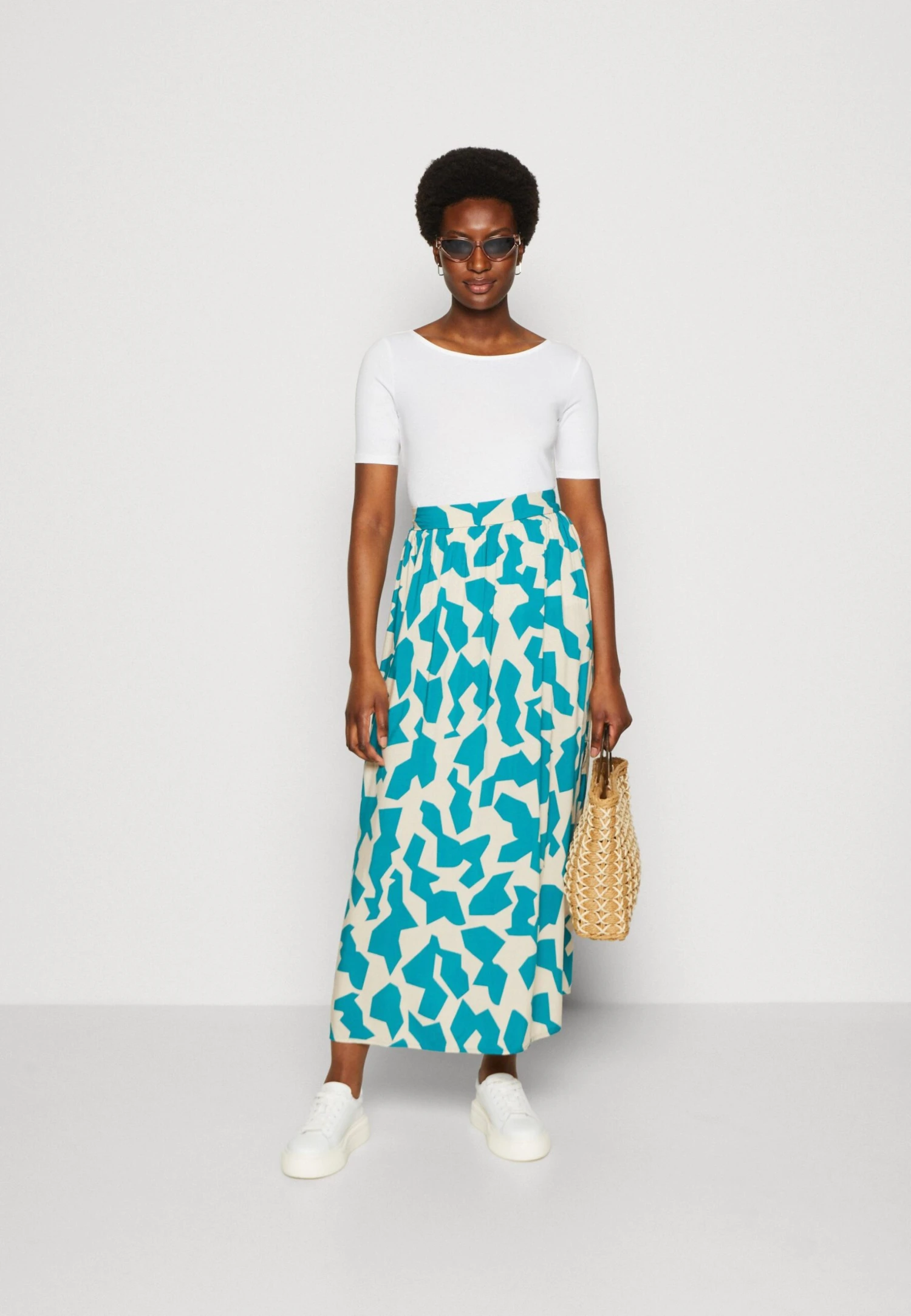 Tom Tailor Maxi Skirt PrintedGonna LungaPetrol Big Abstract Design Donna Gonne TO221B0DC-Q11 4 Tom Tailor Maxi Skirt PrintedGonna LungaPetrol Big Abstract Design Donna Gonne TO221B0DC-Q11 - immagine 2