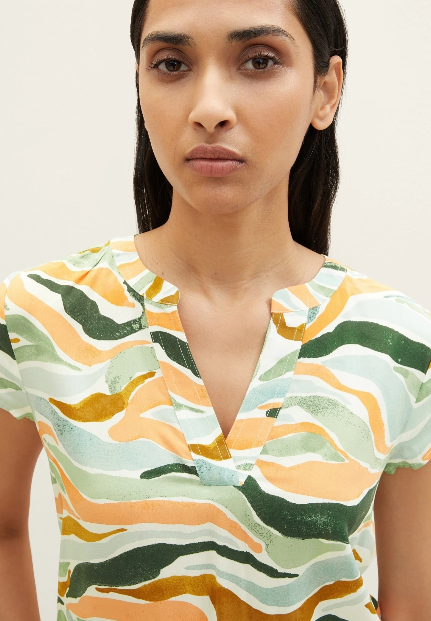 Tom Tailor CamicettaColorful Wavy Design Donna Camicie E Bluse TO221E15A-T11 6 Tom Tailor CamicettaColorful Wavy Design Donna Camicie E Bluse TO221E15A-T11 - immagine 4