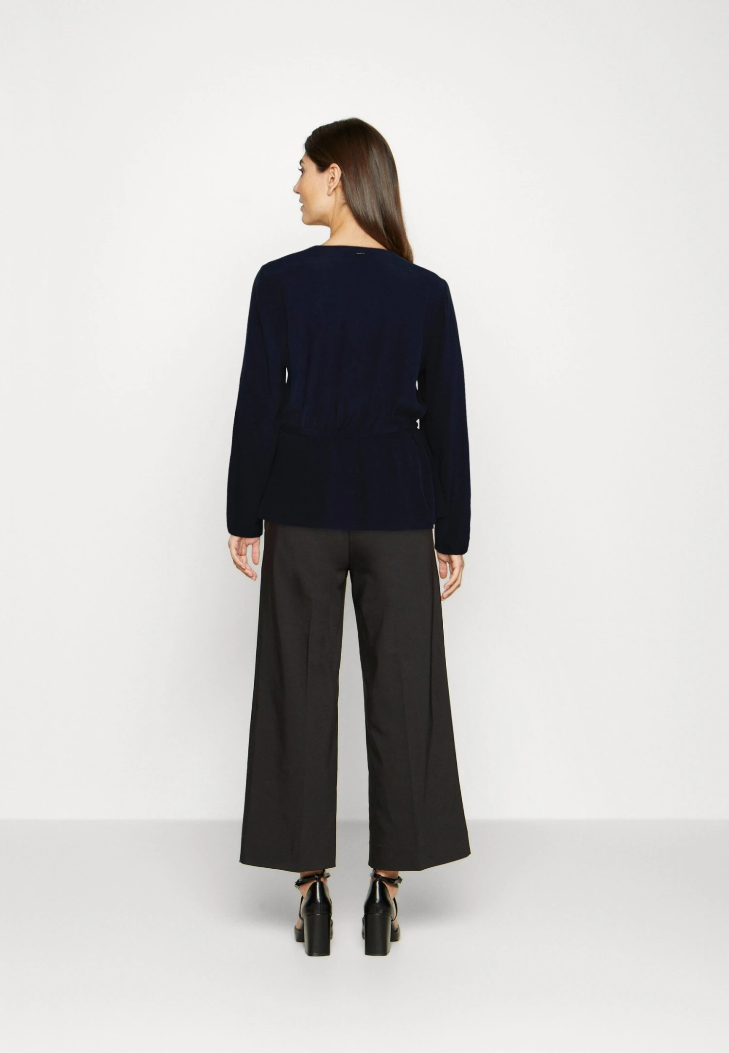 TOM TAILOR Denim Wrap Look BlouseCamicettaSky Captain Blue Donna Camicie E Bluse TO721E0MT-K11 5 TOM TAILOR Denim Wrap Look BlouseCamicettaSky Captain Blue Donna Camicie E Bluse TO721E0MT-K11 - immagine 3