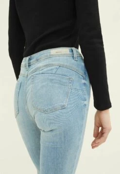 TOM TAILOR Denim JonaJeans Skinny FitUsed Light Stone Blue Denim Donna Jeans TO721N0AJ-K12 15 TOM TAILOR Denim JonaJeans Skinny FitUsed Light Stone Blue Denim Donna Jeans TO721N0AJ-K12 -Tom Tailor e801e55332f44b30b0587a3d8d0d02a9