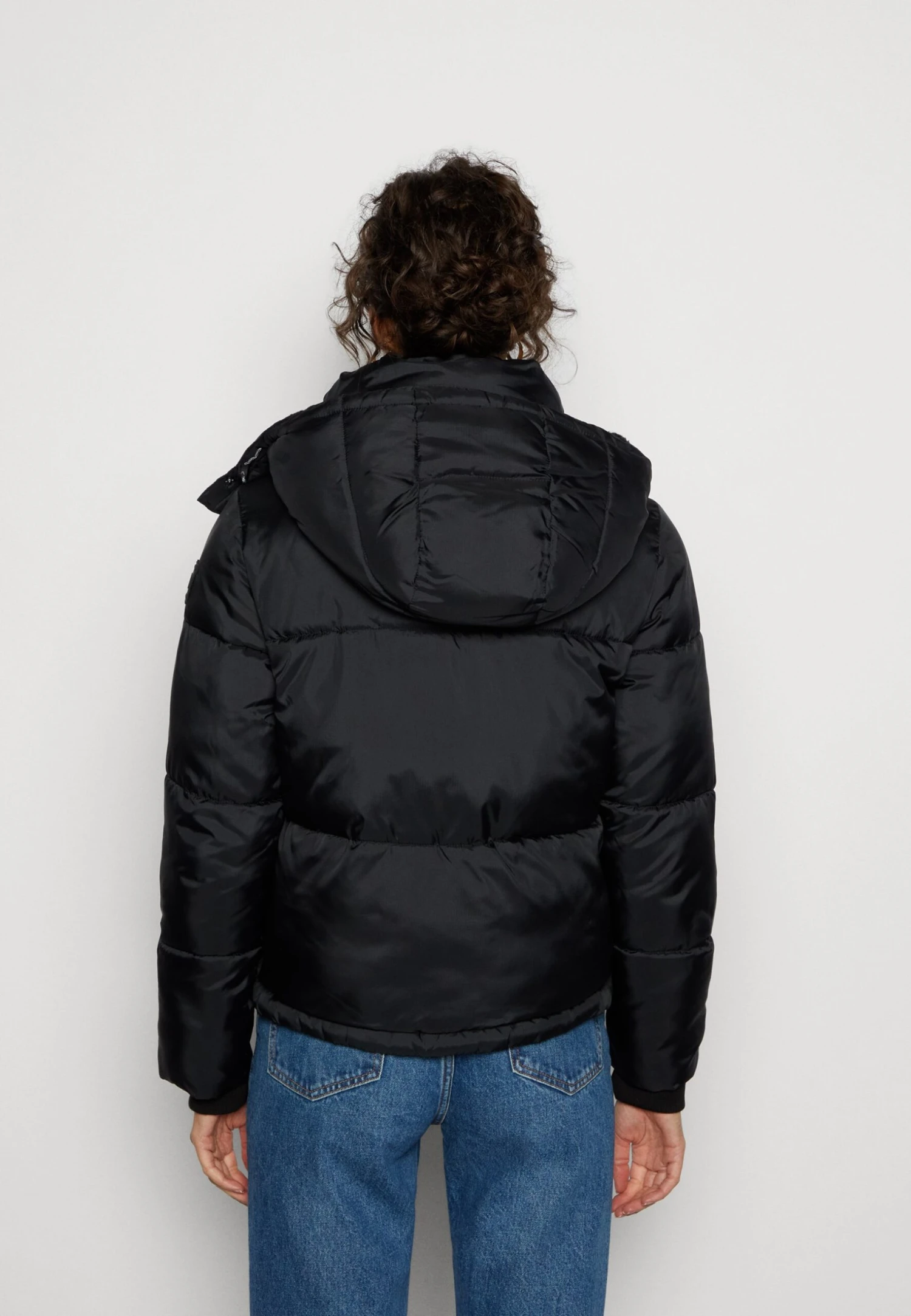 TOM TAILOR Denim Hooded Arctic Puffer JacketGiacca InvernaleDeep Black Donna Giacche E Blazer TO721U04I-Q11 5 TOM TAILOR Denim Hooded Arctic Puffer JacketGiacca InvernaleDeep Black Donna Giacche E Blazer TO721U04I-Q11 - immagine 3