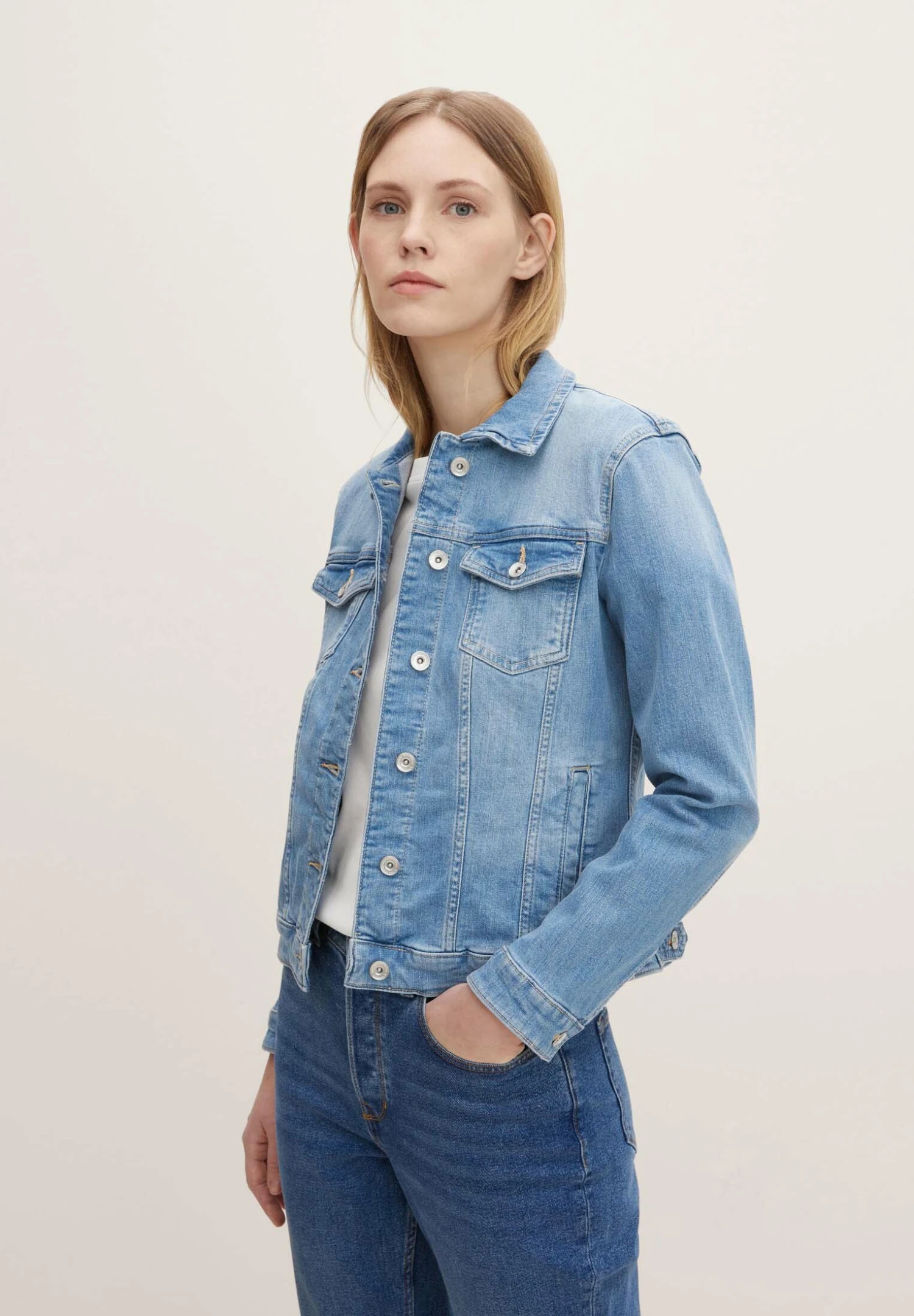 Tom Tailor Authentic JacketGiacca Di JeansLight Stone Blue Denim Donna Giacche E Blazer TO221G08R-K13 3 Tom Tailor Authentic JacketGiacca Di JeansLight Stone Blue Denim Donna Giacche E Blazer TO221G08R-K13