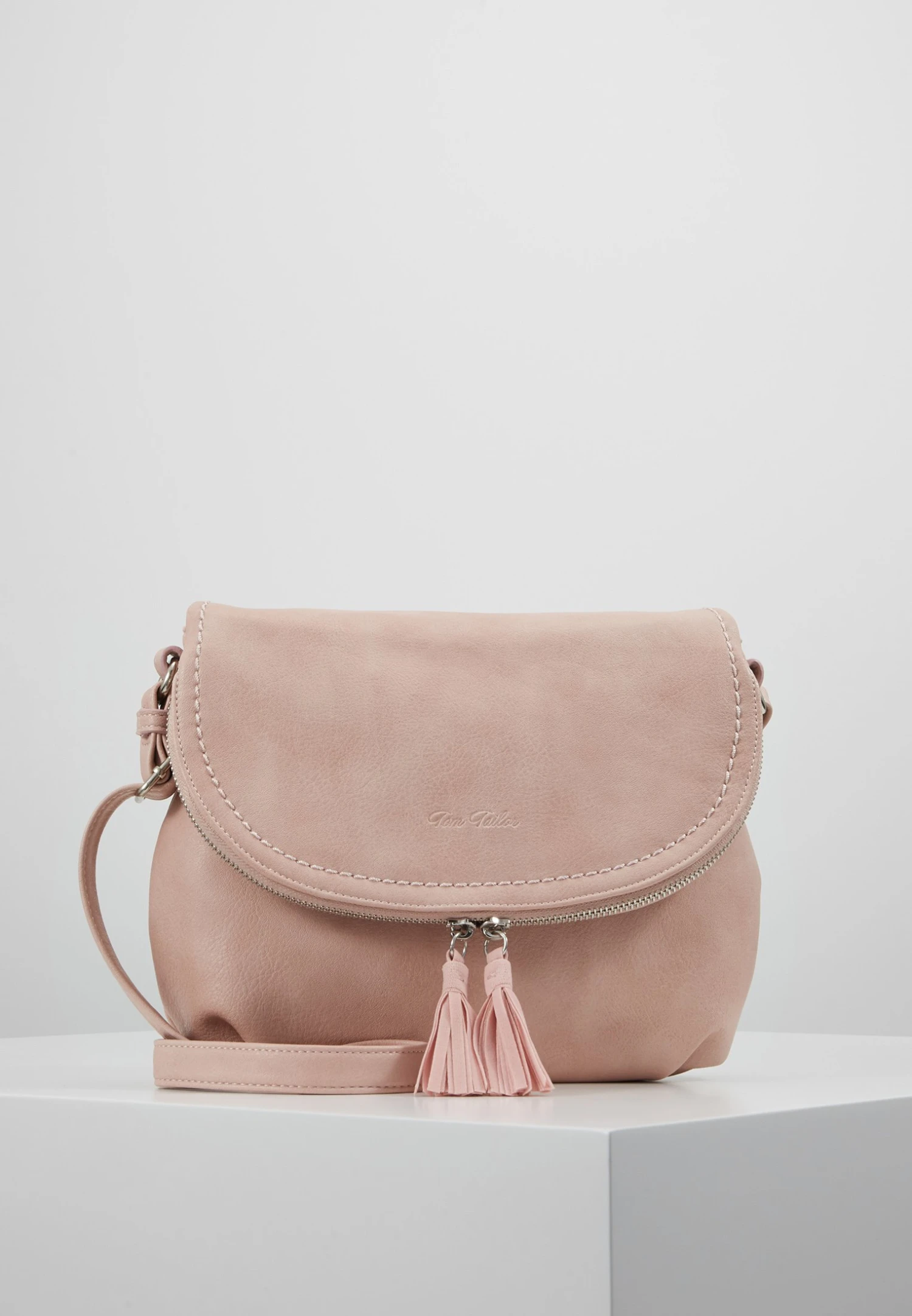 Tom Tailor LariBorsa A TracollaLight Rose Donna Borse TO251H0LE-J11 3 Tom Tailor LariBorsa A TracollaLight Rose Donna Borse TO251H0LE-J11