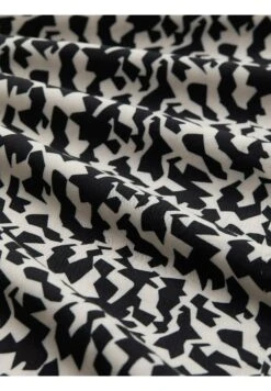 Tom Tailor CroppedPantaloniBlack Small Abstract Design Donna Pantaloni TO221A0IH-Q11 19 Tom Tailor CroppedPantaloniBlack Small Abstract Design Donna Pantaloni TO221A0IH-Q11 -Tom Tailor fdd7d698f9444c63a5ea8b4207c00bee