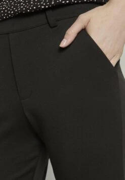 TOM TAILOR Denim Relaxed Fit PantsChinoDeep Black Donna Pantaloni TO721A08Q-Q11 -Tom Tailor ff94781b907345b2b49833253df41bbf